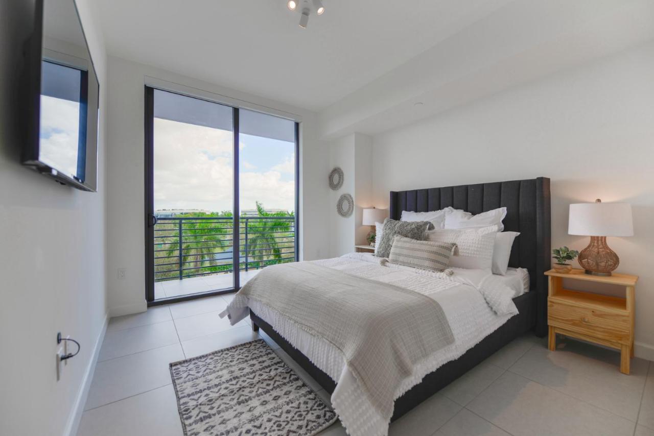 Cozy 1- 1 Bedroom Steps From Downtown Doral Park Miami Luaran gambar
