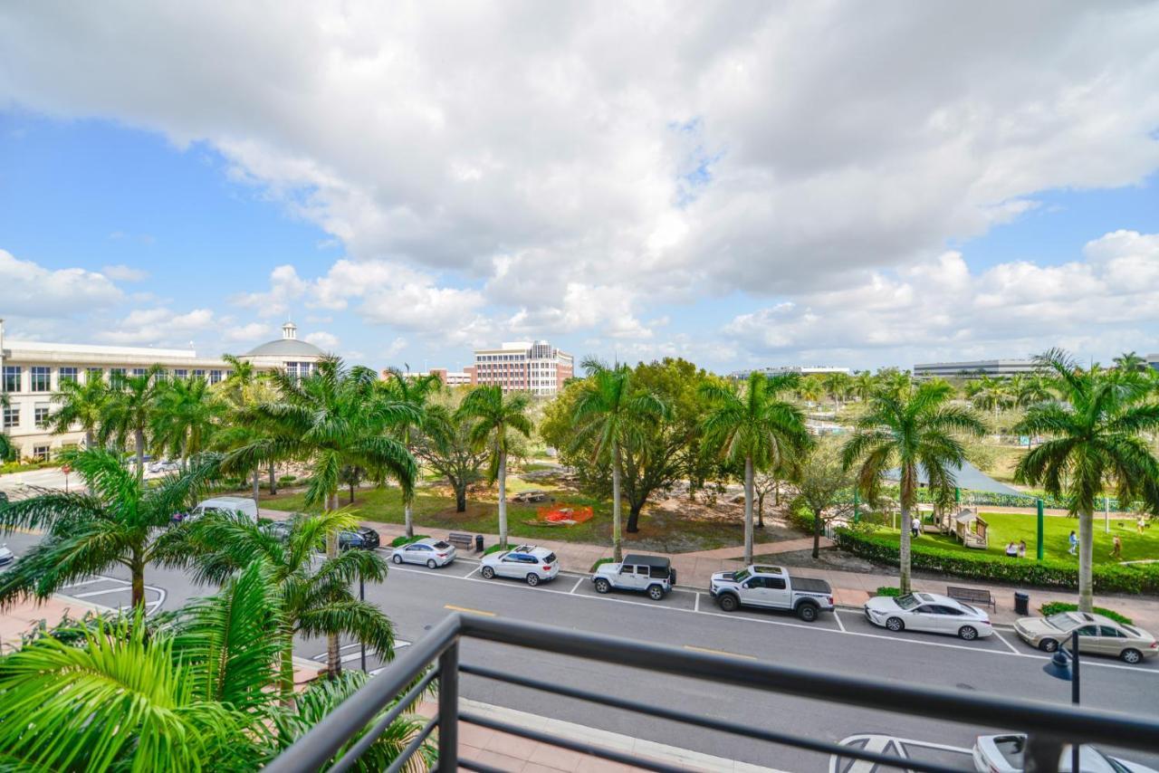 Cozy 1- 1 Bedroom Steps From Downtown Doral Park Miami Luaran gambar